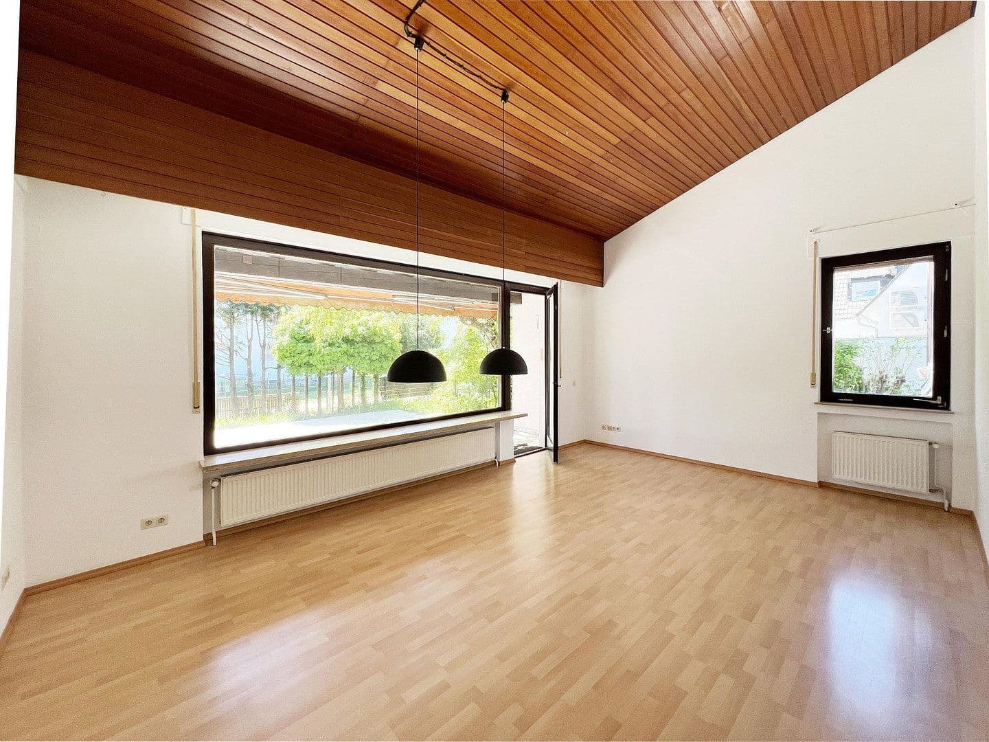 Predaj domu 210 m², pozemek 600 m², Babenhausen, Hesensko Predaj domu 210 m², pozemek 600 m², Babenhausen, Hesensko