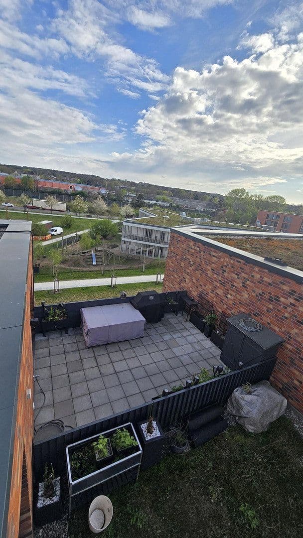 Prenájom bytu 3-izbový 116 m², Torfstecherweg 52, Hamburg, Hamburg Prenájom bytu 3-izbový 116 m², Torfstecherweg 52, Hamburg, Hamburg