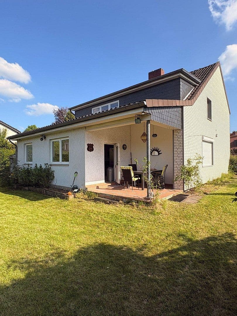 Predaj domu 230 m², pozemek 1.600 m², Hannover, Dolné Sasko Predaj domu 230 m², pozemek 1.600 m², Hannover, Dolné Sasko
