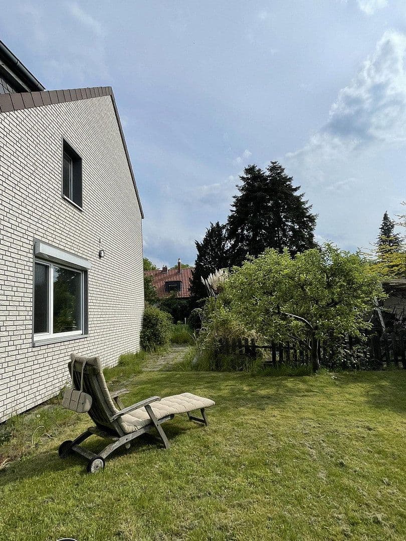 Predaj domu 230 m², pozemek 1.600 m², Hannover, Dolné Sasko Predaj domu 230 m², pozemek 1.600 m², Hannover, Dolné Sasko