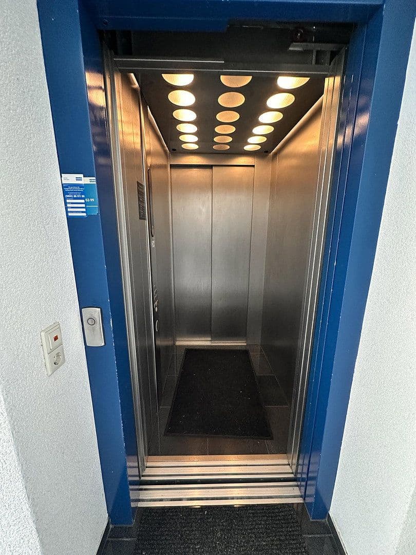 Prenájom bytu 4-izbový 109 m², Badstraße, Heilbronn, Bádensko-Wurttembersko Prenájom bytu 4-izbový 109 m², Badstraße, Heilbronn, Bádensko-Wurttembersko