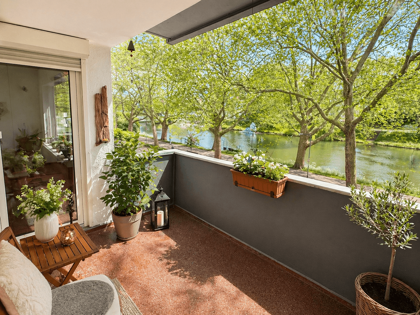Prenájom bytu 4-izbový 109 m², Badstraße, Heilbronn, Bádensko-Wurttembersko Prenájom bytu 4-izbový 109 m², Badstraße, Heilbronn, Bádensko-Wurttembersko