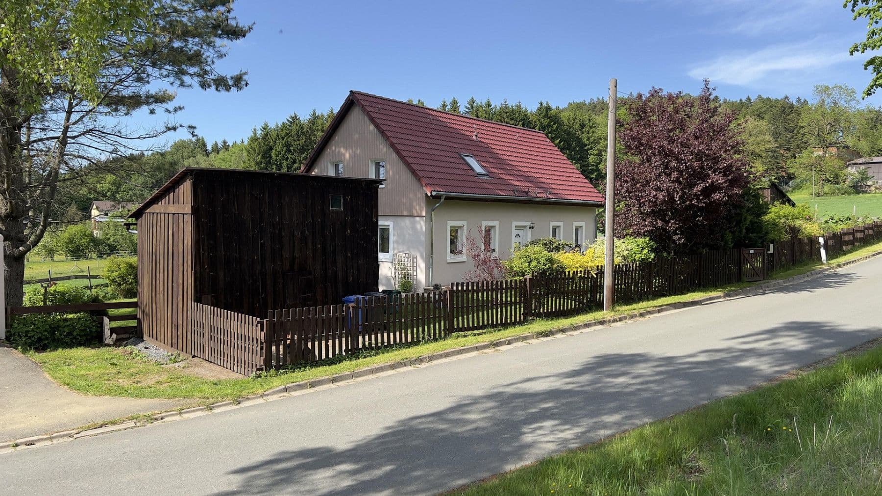 Predaj domu 140 m², pozemek 1.400 m², Grafengehaig, Bavorsko Predaj domu 140 m², pozemek 1.400 m², Grafengehaig, Bavorsko