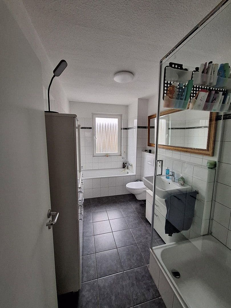 Predaj domu 133 m², pozemek 204 m², Düsseldorf, Severné Porýnie - Westfálsko Predaj domu 133 m², pozemek 204 m², Düsseldorf, Severné Porýnie - Westfálsko