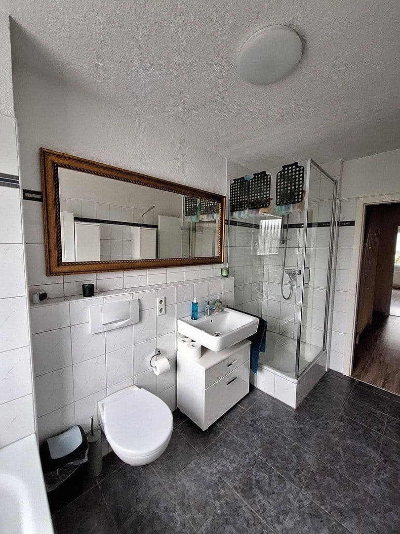 Predaj domu 133 m², pozemek 204 m², Düsseldorf, Severné Porýnie - Westfálsko Predaj domu 133 m², pozemek 204 m², Düsseldorf, Severné Porýnie - Westfálsko