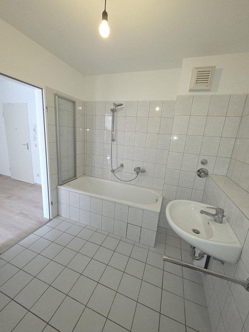 Prenájom bytu 2-izbový 69 m², Heiligenhaus, Severné Porýnie - Westfálsko Prenájom bytu 2-izbový 69 m², Heiligenhaus, Severné Porýnie - Westfálsko