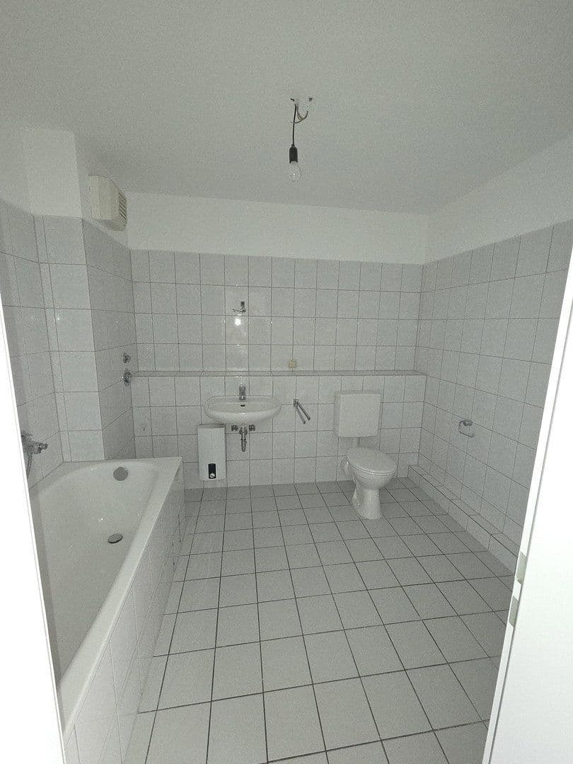 Prenájom bytu 2-izbový 69 m², Heiligenhaus, Severné Porýnie - Westfálsko Prenájom bytu 2-izbový 69 m², Heiligenhaus, Severné Porýnie - Westfálsko