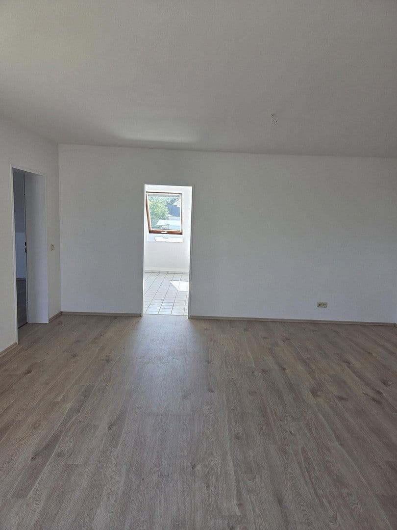 Prenájom bytu 2-izbový 69 m², Heiligenhaus, Severné Porýnie - Westfálsko Prenájom bytu 2-izbový 69 m², Heiligenhaus, Severné Porýnie - Westfálsko
