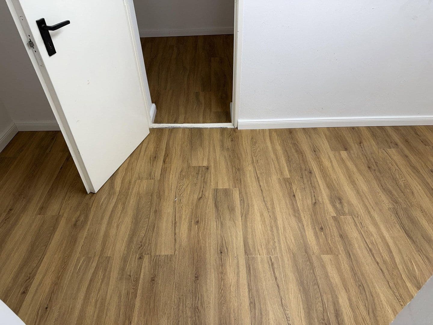 Prenájom nebytového priestoru 126 m², Bahnhofstr. 2, Bad Schwartau, Šlezvicko-Holštajnsko Prenájom nebytového priestoru 126 m², Bahnhofstr. 2, Bad Schwartau, Šlezvicko-Holštajnsko