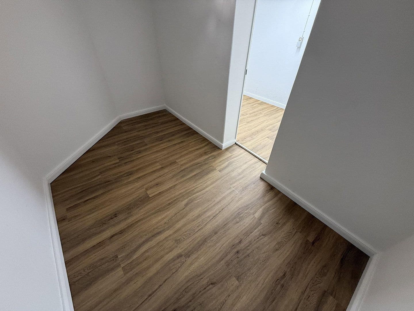 Prenájom nebytového priestoru 126 m², Bahnhofstr. 2, Bad Schwartau, Šlezvicko-Holštajnsko Prenájom nebytového priestoru 126 m², Bahnhofstr. 2, Bad Schwartau, Šlezvicko-Holštajnsko
