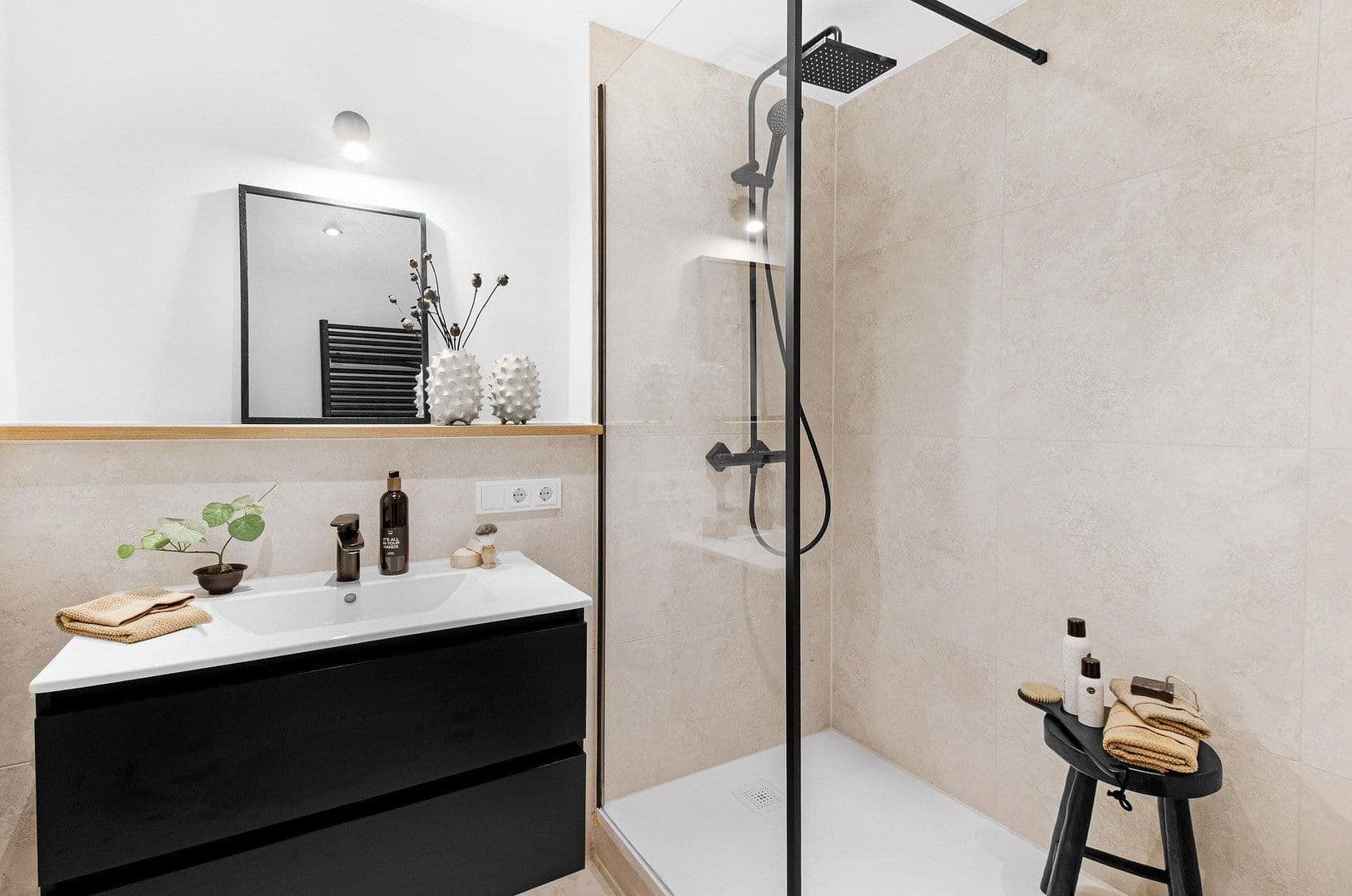 Predaj bytu 3-izbový 104 m², Gladbacher Straße 47, Neuss, Severné Porýnie - Westfálsko Predaj bytu 3-izbový 104 m², Gladbacher Straße 47, Neuss, Severné Porýnie - Westfálsko