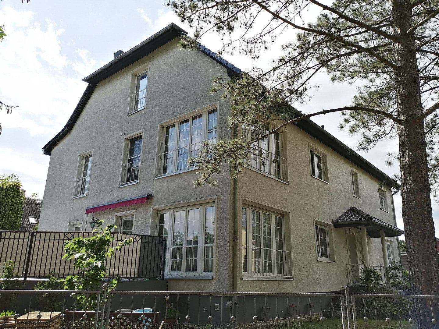 Prenájom bytu 3-izbový 109 m², Berlin, Berlín Prenájom bytu 3-izbový 109 m², Berlin, Berlín