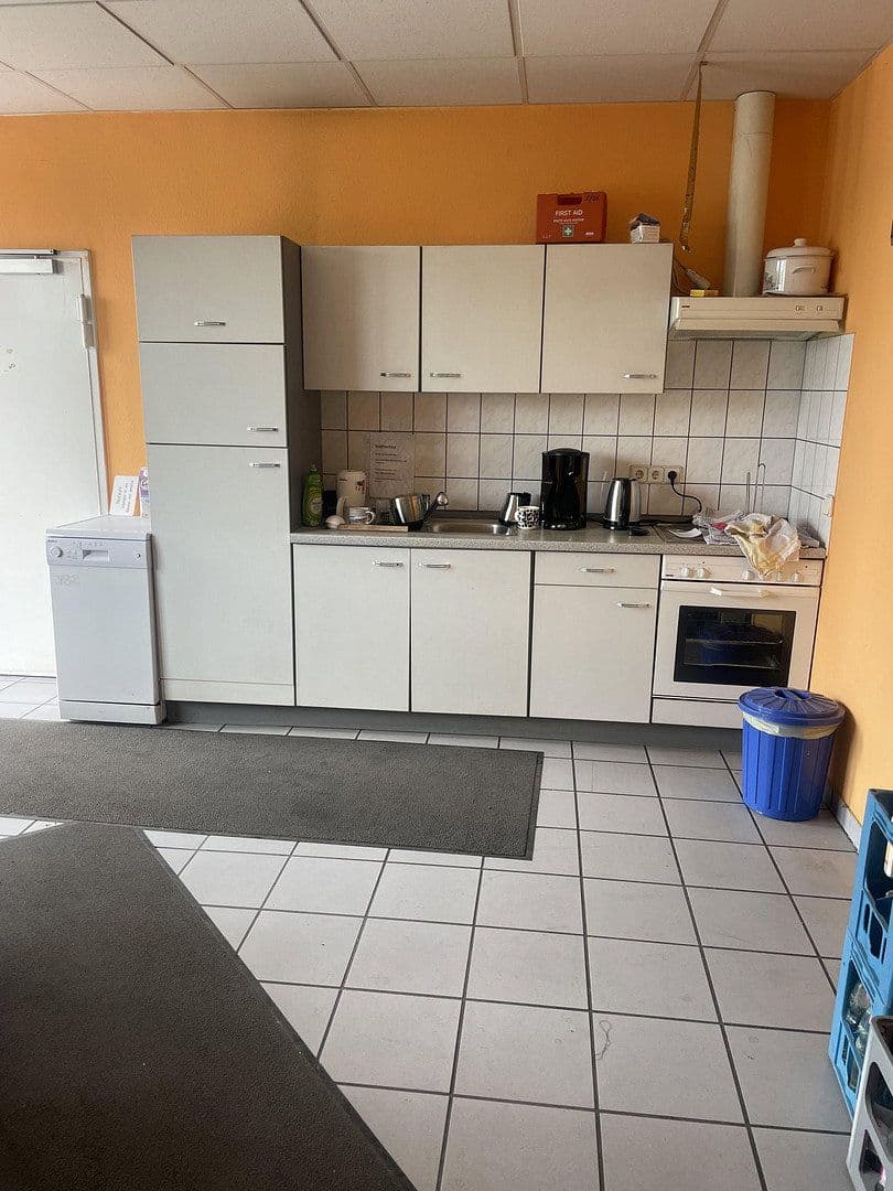 Prenájom nebytového priestoru 895 m², Dieselstraße 1, Dieburg, Hesensko Prenájom nebytového priestoru 895 m², Dieselstraße 1, Dieburg, Hesensko