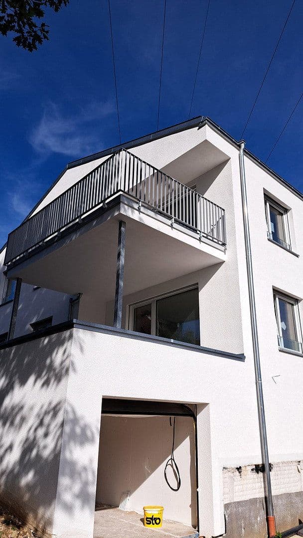 Prenájom bytu 4-izbový 133 m², Kirschenhain 2, Goldbach, Bavorsko Prenájom bytu 4-izbový 133 m², Kirschenhain 2, Goldbach, Bavorsko