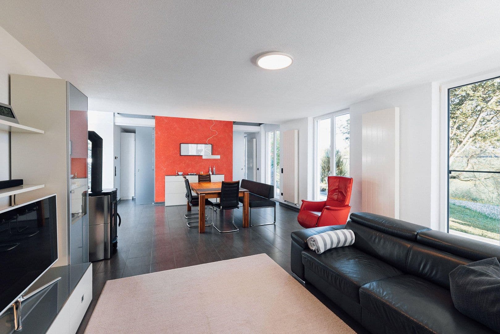 Predaj domu 173 m², pozemek 978 m², Ellwangen (Jagst), Bádensko-Wurttembersko Predaj domu 173 m², pozemek 978 m², Ellwangen (Jagst), Bádensko-Wurttembersko