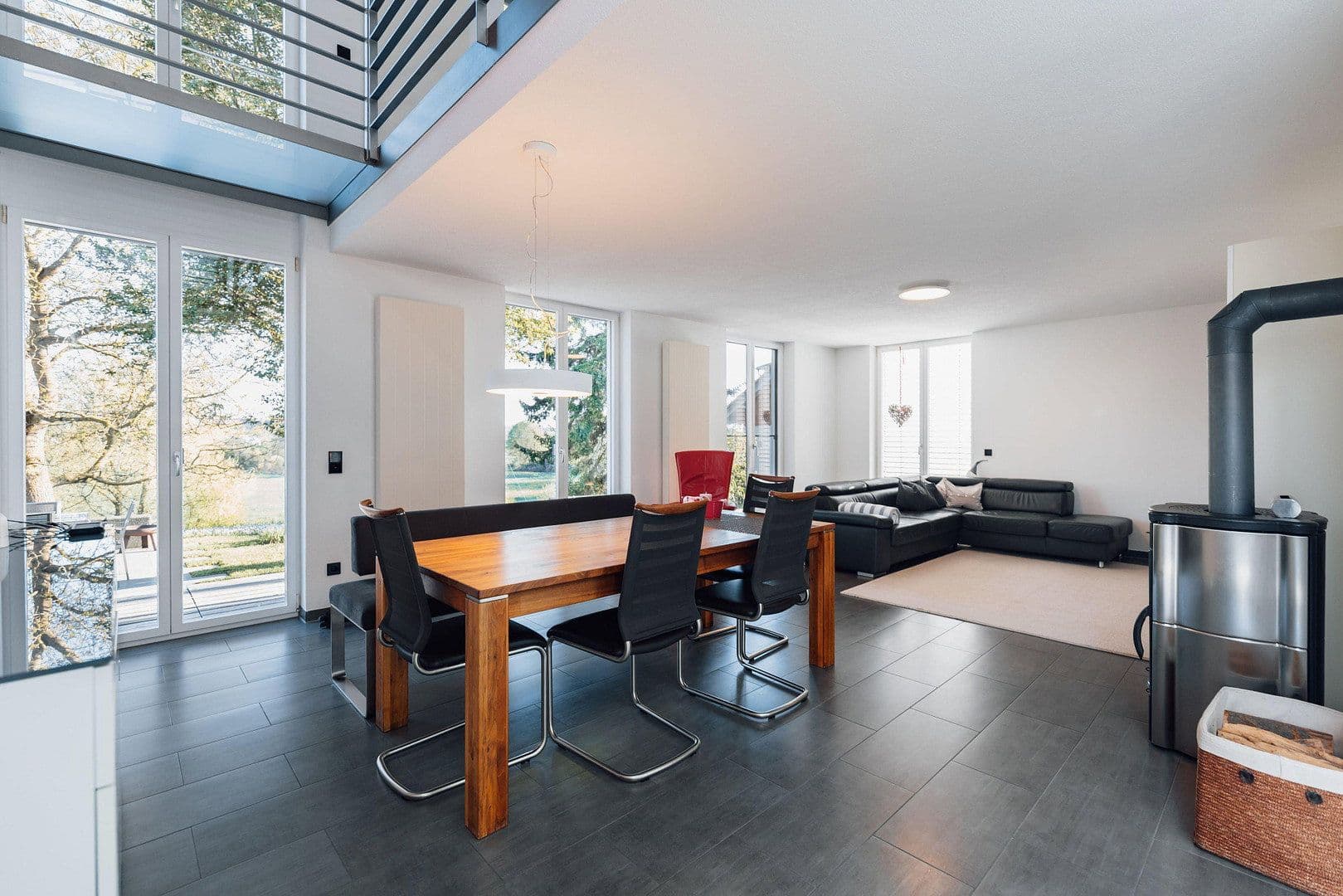 Predaj domu 173 m², pozemek 978 m², Ellwangen (Jagst), Bádensko-Wurttembersko Predaj domu 173 m², pozemek 978 m², Ellwangen (Jagst), Bádensko-Wurttembersko