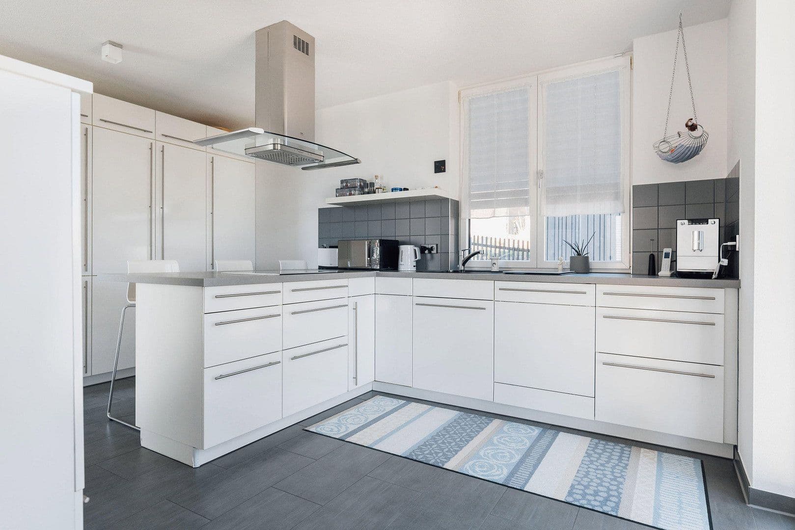 Predaj domu 173 m², pozemek 978 m², Ellwangen (Jagst), Bádensko-Wurttembersko Predaj domu 173 m², pozemek 978 m², Ellwangen (Jagst), Bádensko-Wurttembersko