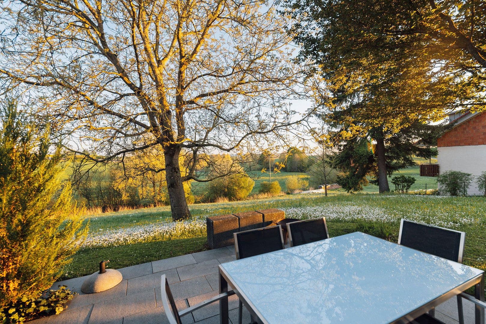 Predaj domu 173 m², pozemek 978 m², Ellwangen (Jagst), Bádensko-Wurttembersko Predaj domu 173 m², pozemek 978 m², Ellwangen (Jagst), Bádensko-Wurttembersko