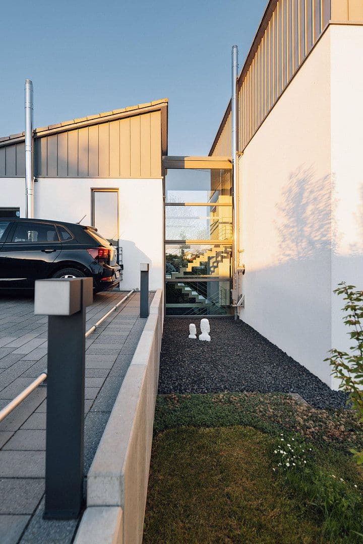 Predaj domu 173 m², pozemek 978 m², Ellwangen (Jagst), Bádensko-Wurttembersko Predaj domu 173 m², pozemek 978 m², Ellwangen (Jagst), Bádensko-Wurttembersko