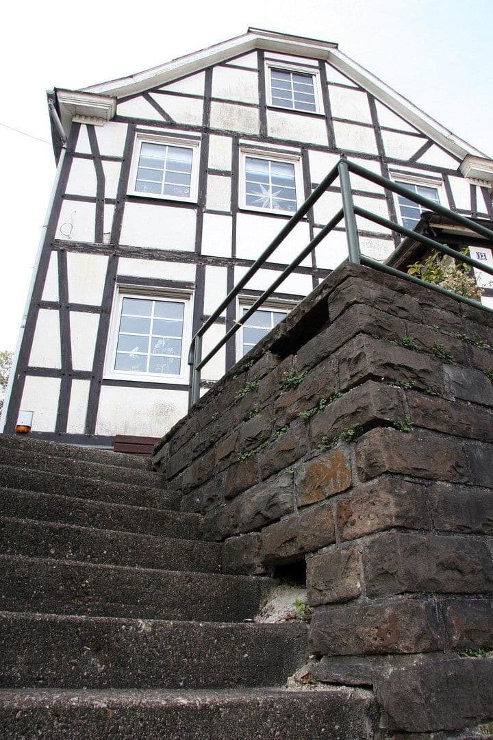 Predaj domu 102 m², pozemek 282 m², Kohlfurther Straße 13, Solingen, Severné Porýnie - Westfálsko Predaj domu 102 m², pozemek 282 m², Kohlfurther Straße 13, Solingen, Severné Porýnie - Westfálsko