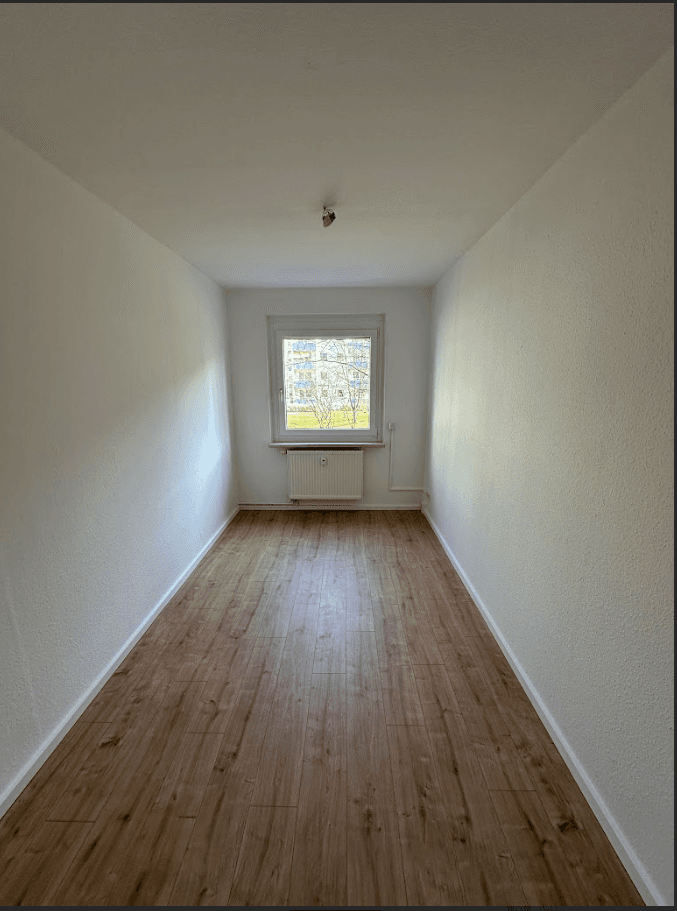 Prenájom bytu 3-izbový 68 m², Faleska-Meinig-Straße 108, Chemnitz, Sasko Prenájom bytu 3-izbový 68 m², Faleska-Meinig-Straße 108, Chemnitz, Sasko