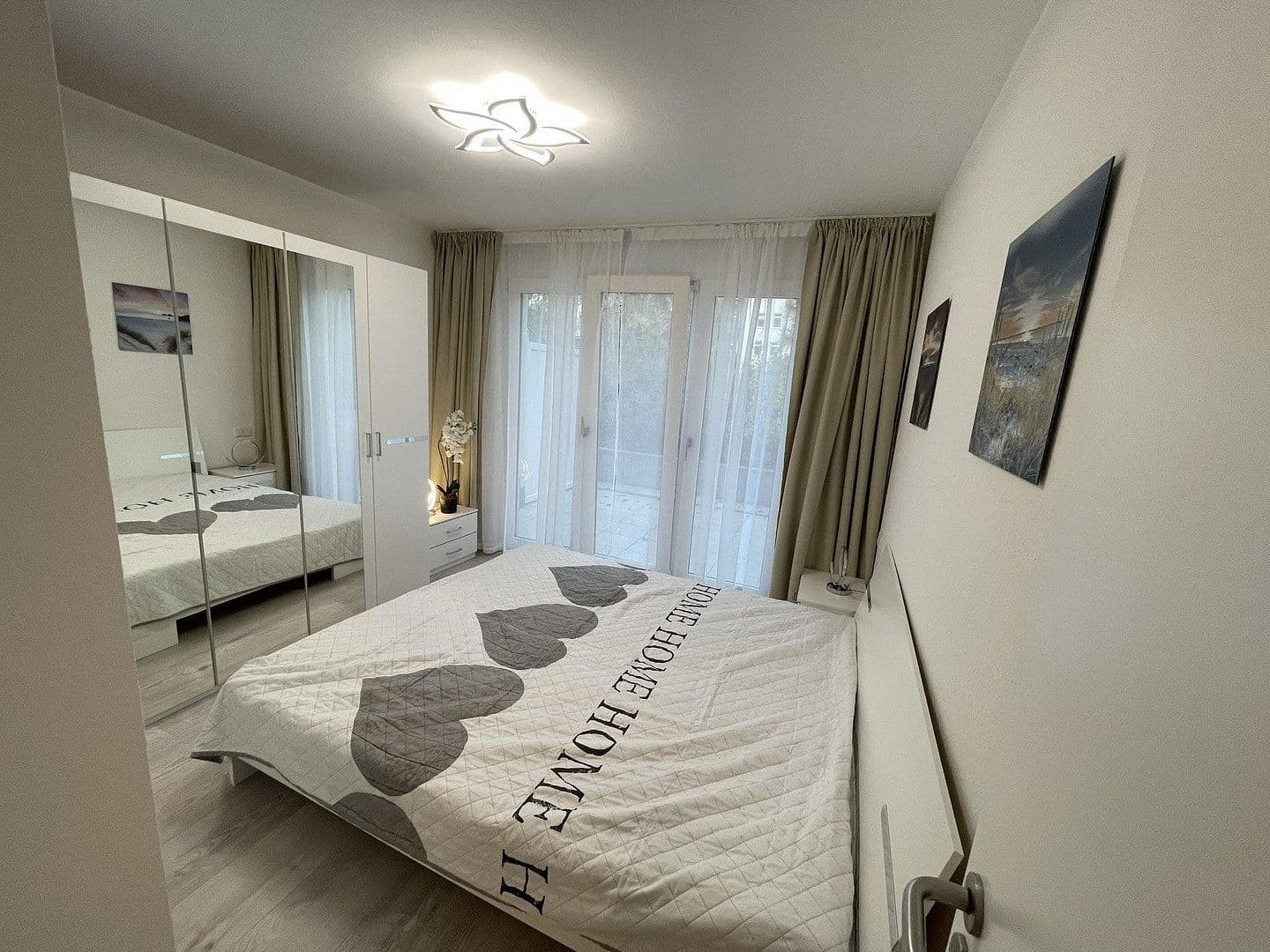 Prenájom bytu 3-izbový 71 m², Kleine Alexanderstraße 7, Berlin, Berlín Prenájom bytu 3-izbový 71 m², Kleine Alexanderstraße 7, Berlin, Berlín