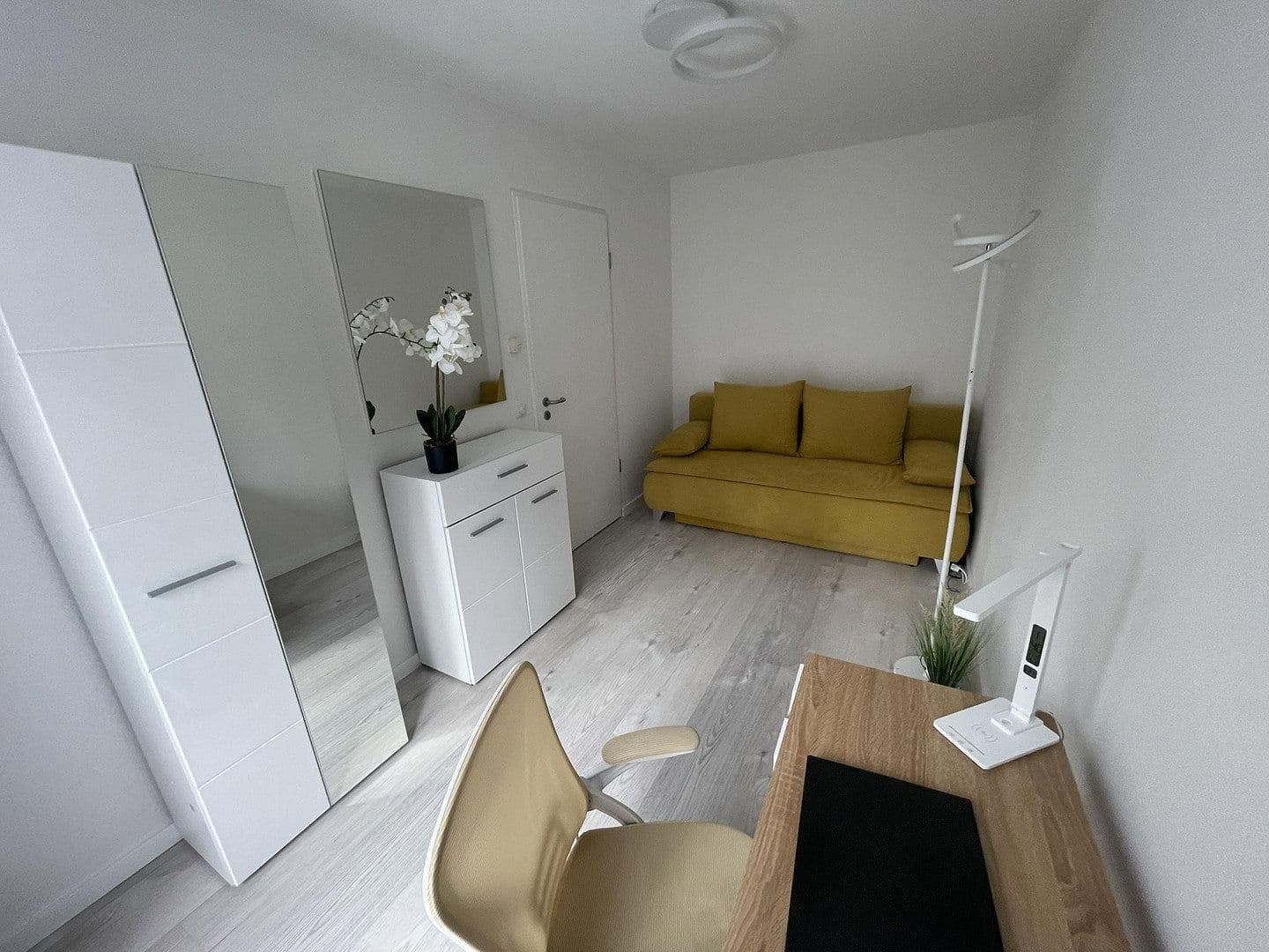 Prenájom bytu 3-izbový 71 m², Kleine Alexanderstraße 7, Berlin, Berlín Prenájom bytu 3-izbový 71 m², Kleine Alexanderstraße 7, Berlin, Berlín