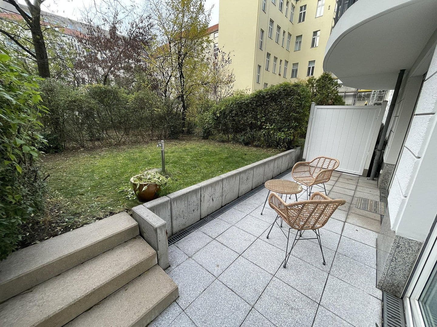 Prenájom bytu 3-izbový 71 m², Kleine Alexanderstraße 7, Berlin, Berlín Prenájom bytu 3-izbový 71 m², Kleine Alexanderstraße 7, Berlin, Berlín
