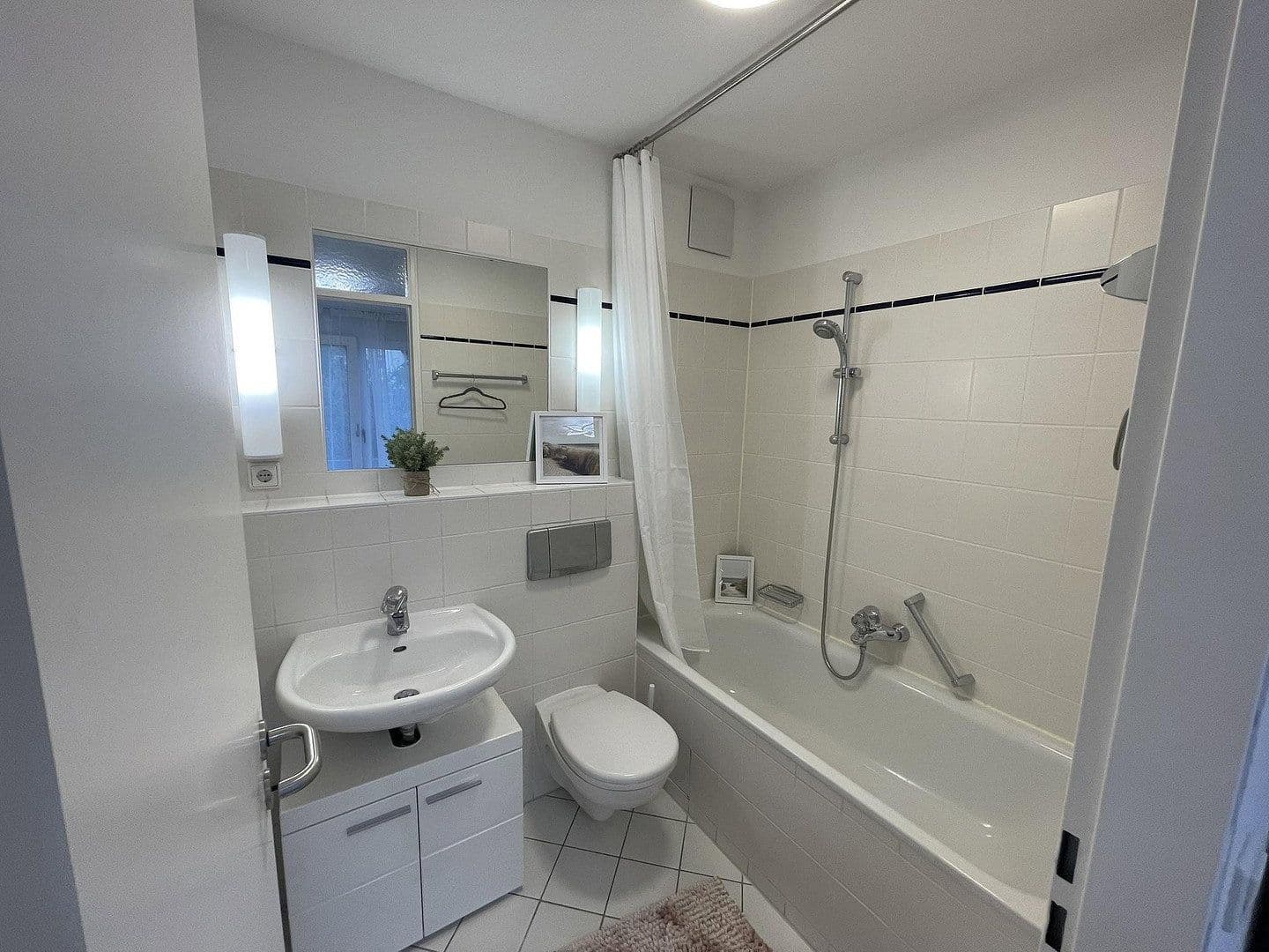 Prenájom bytu 3-izbový 71 m², Kleine Alexanderstraße 7, Berlin, Berlín Prenájom bytu 3-izbový 71 m², Kleine Alexanderstraße 7, Berlin, Berlín