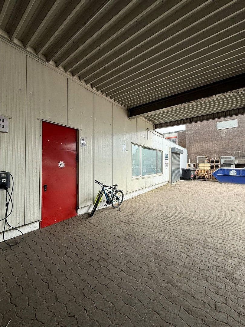 Prenájom nebytového priestoru 980 m², Brendelweg 168, Delmenhorst, Dolné Sasko Prenájom nebytového priestoru 980 m², Brendelweg 168, Delmenhorst, Dolné Sasko