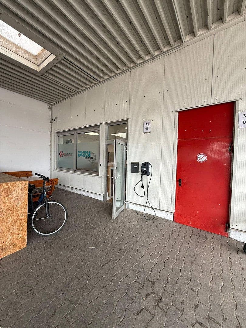 Prenájom nebytového priestoru 980 m², Brendelweg 168, Delmenhorst, Dolné Sasko Prenájom nebytového priestoru 980 m², Brendelweg 168, Delmenhorst, Dolné Sasko