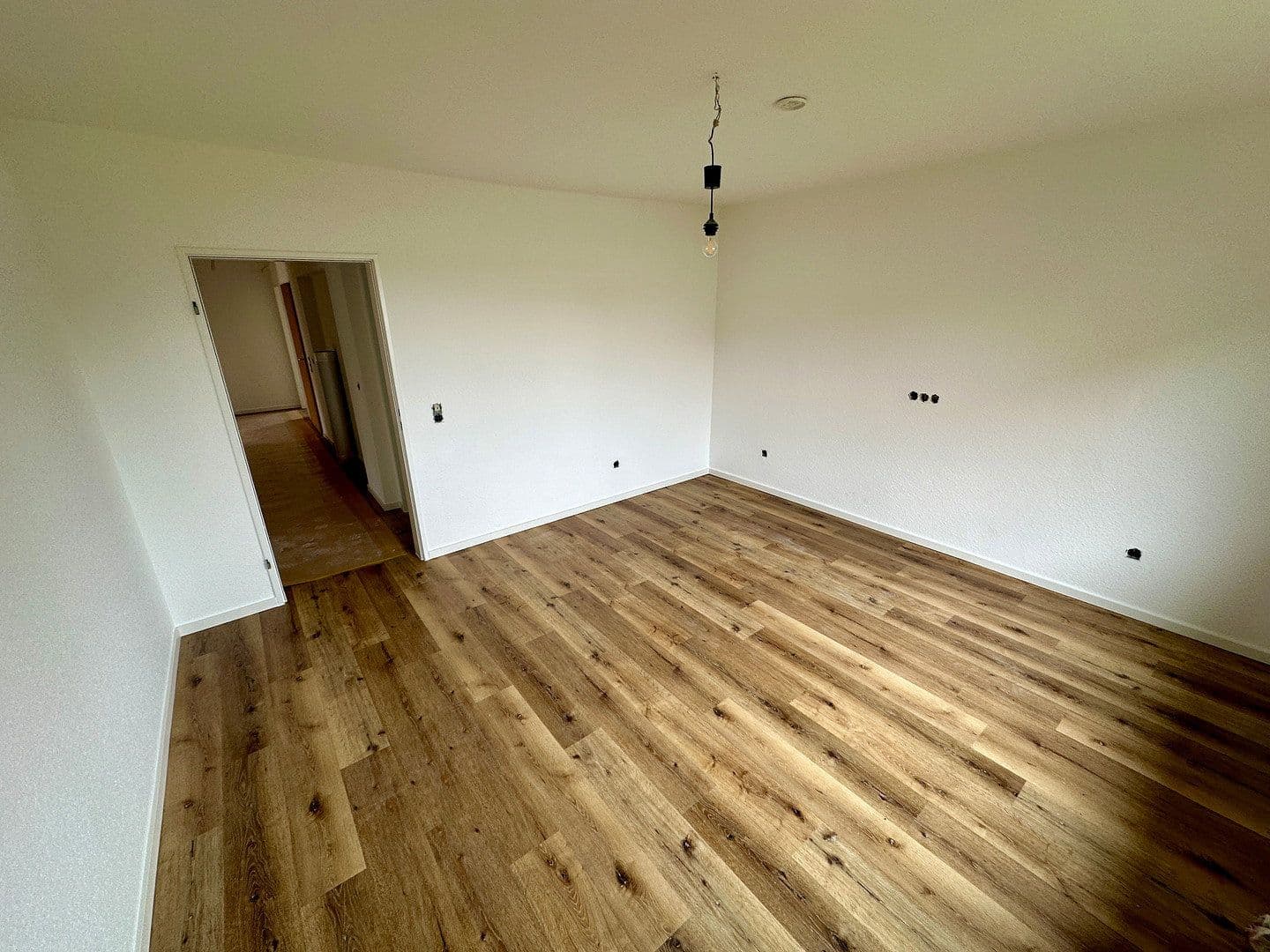 Prenájom bytu 4-izbový 107 m², Wunstorf, Dolné Sasko Prenájom bytu 4-izbový 107 m², Wunstorf, Dolné Sasko