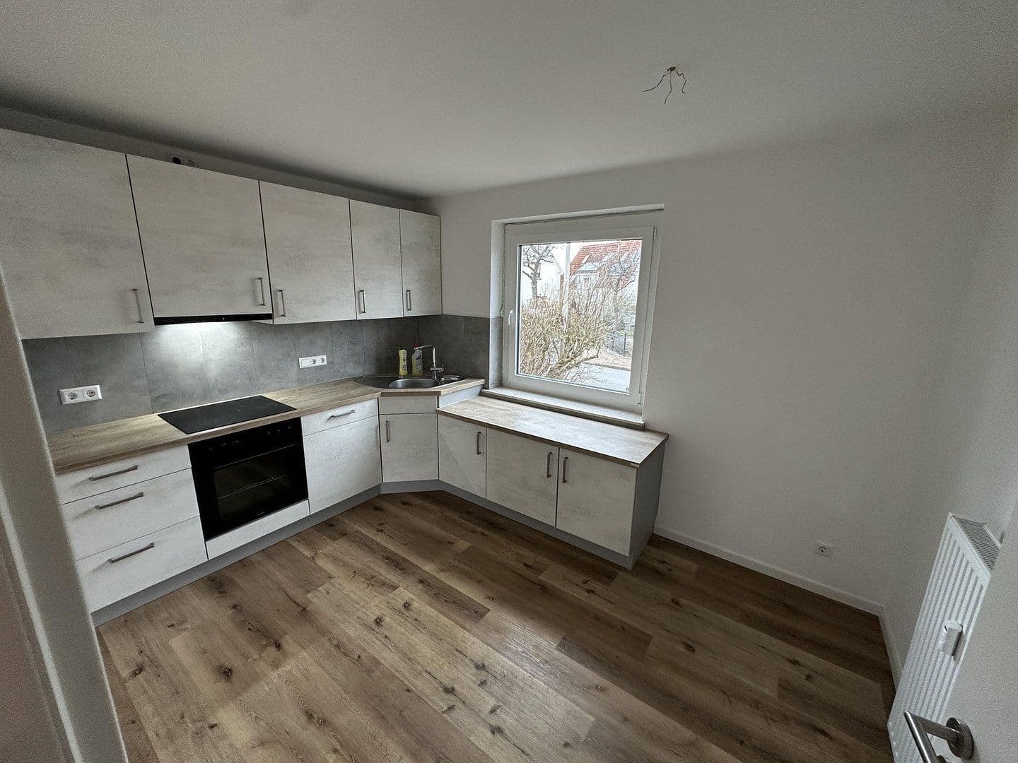 Prenájom bytu 4-izbový 107 m², Wunstorf, Dolné Sasko Prenájom bytu 4-izbový 107 m², Wunstorf, Dolné Sasko