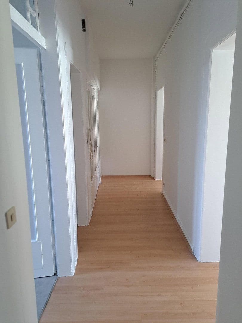 Prenájom bytu 3-izbový 73 m², Erlanger Str. 22, Fürth, Bavorsko Prenájom bytu 3-izbový 73 m², Erlanger Str. 22, Fürth, Bavorsko