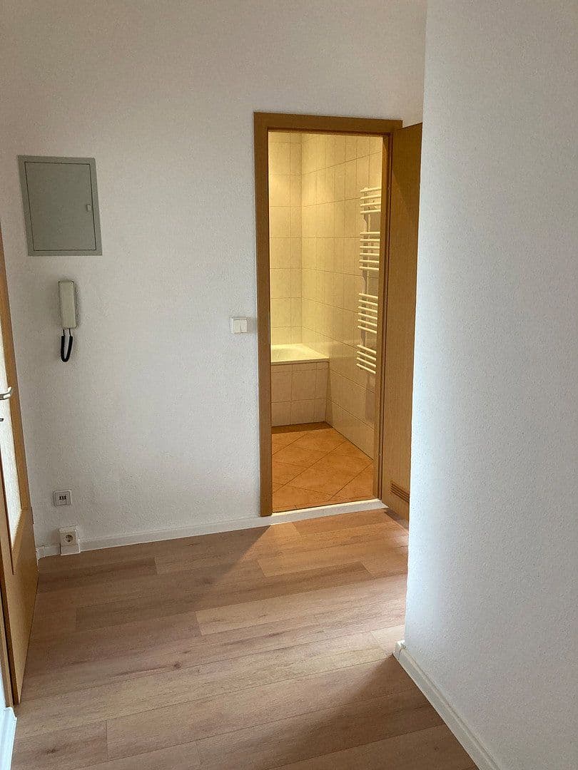 Prenájom bytu 3-izbový 71 m², Kurt Schneider Str. 22, Chemnitz, Sasko Prenájom bytu 3-izbový 71 m², Kurt Schneider Str. 22, Chemnitz, Sasko
