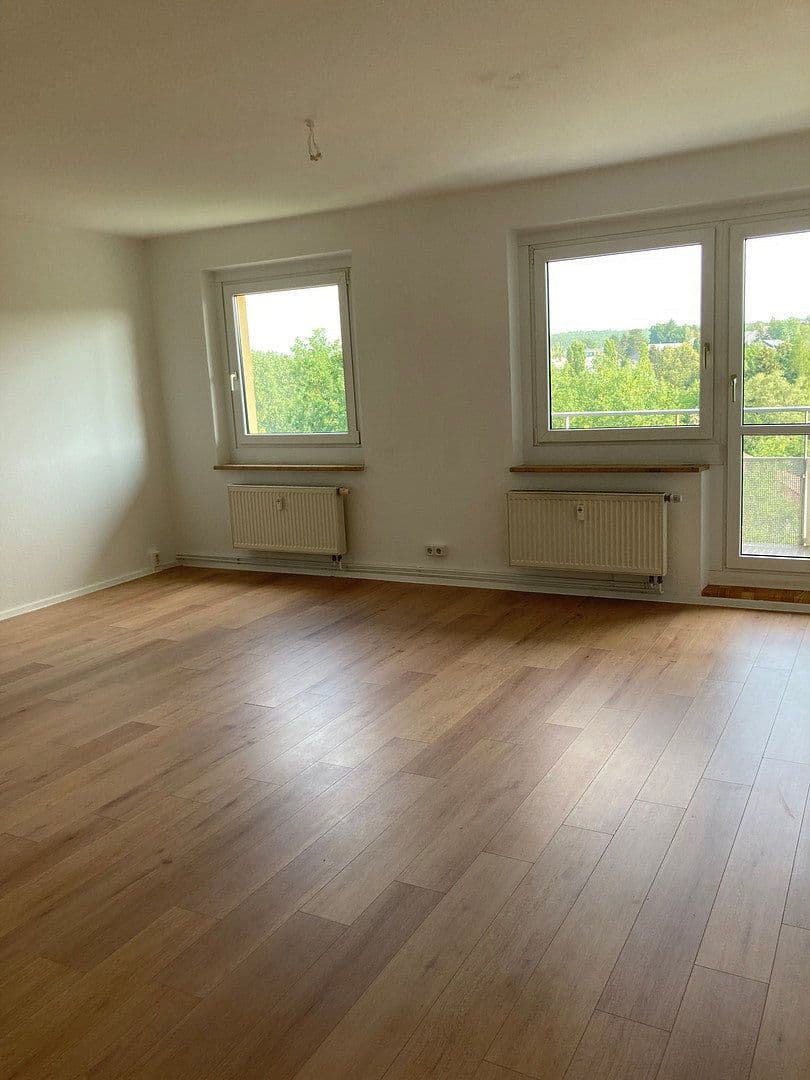 Prenájom bytu 3-izbový 71 m², Kurt Schneider Str. 22, Chemnitz, Sasko Prenájom bytu 3-izbový 71 m², Kurt Schneider Str. 22, Chemnitz, Sasko