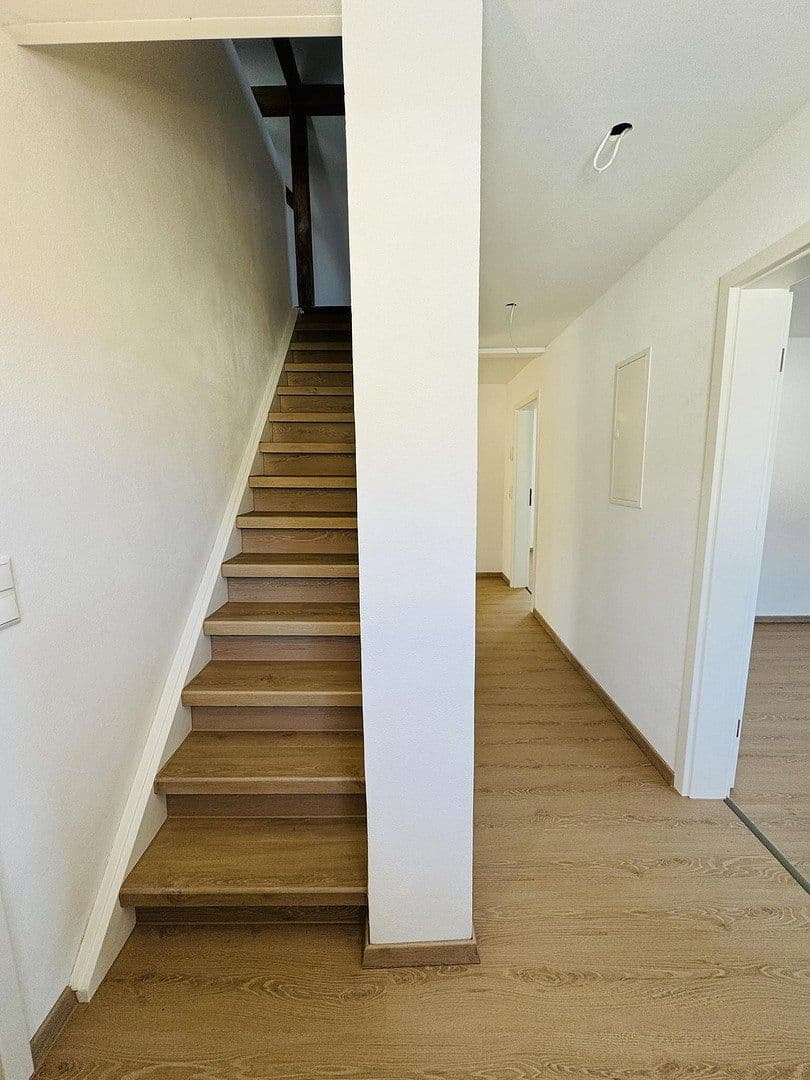 Predaj domu 180 m², pozemek 357 m², Bechhofen, Bavorsko Predaj domu 180 m², pozemek 357 m², Bechhofen, Bavorsko