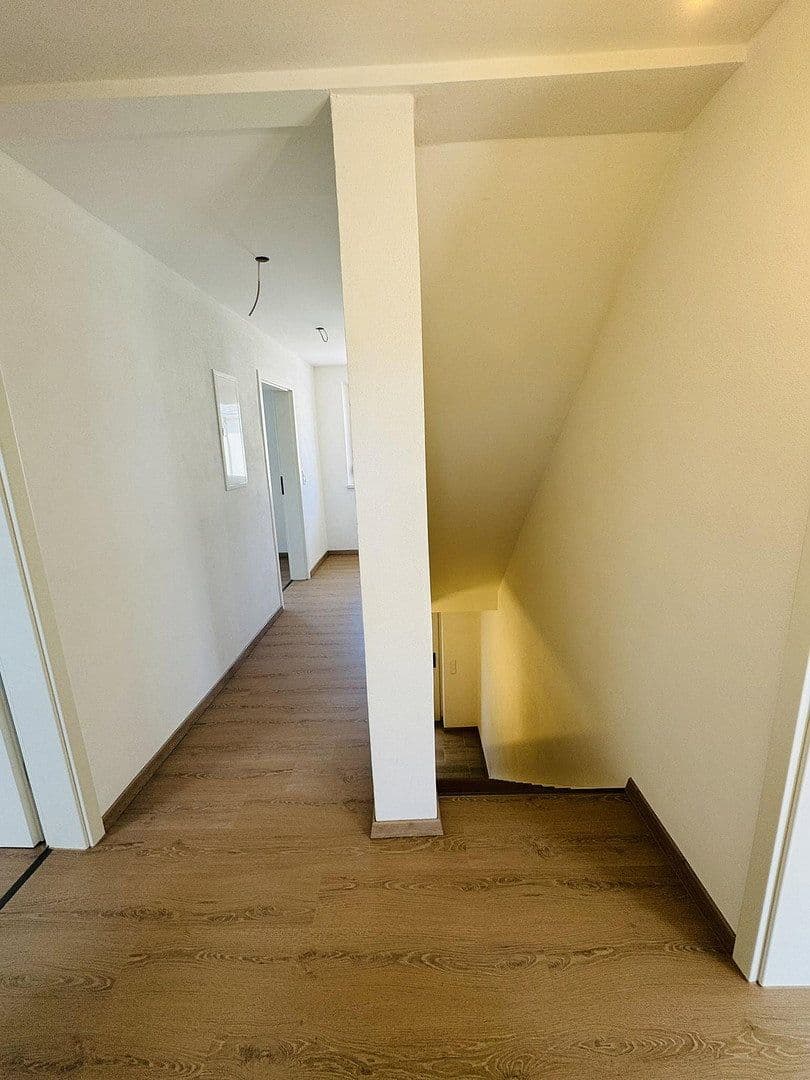 Predaj domu 180 m², pozemek 357 m², Bechhofen, Bavorsko Predaj domu 180 m², pozemek 357 m², Bechhofen, Bavorsko