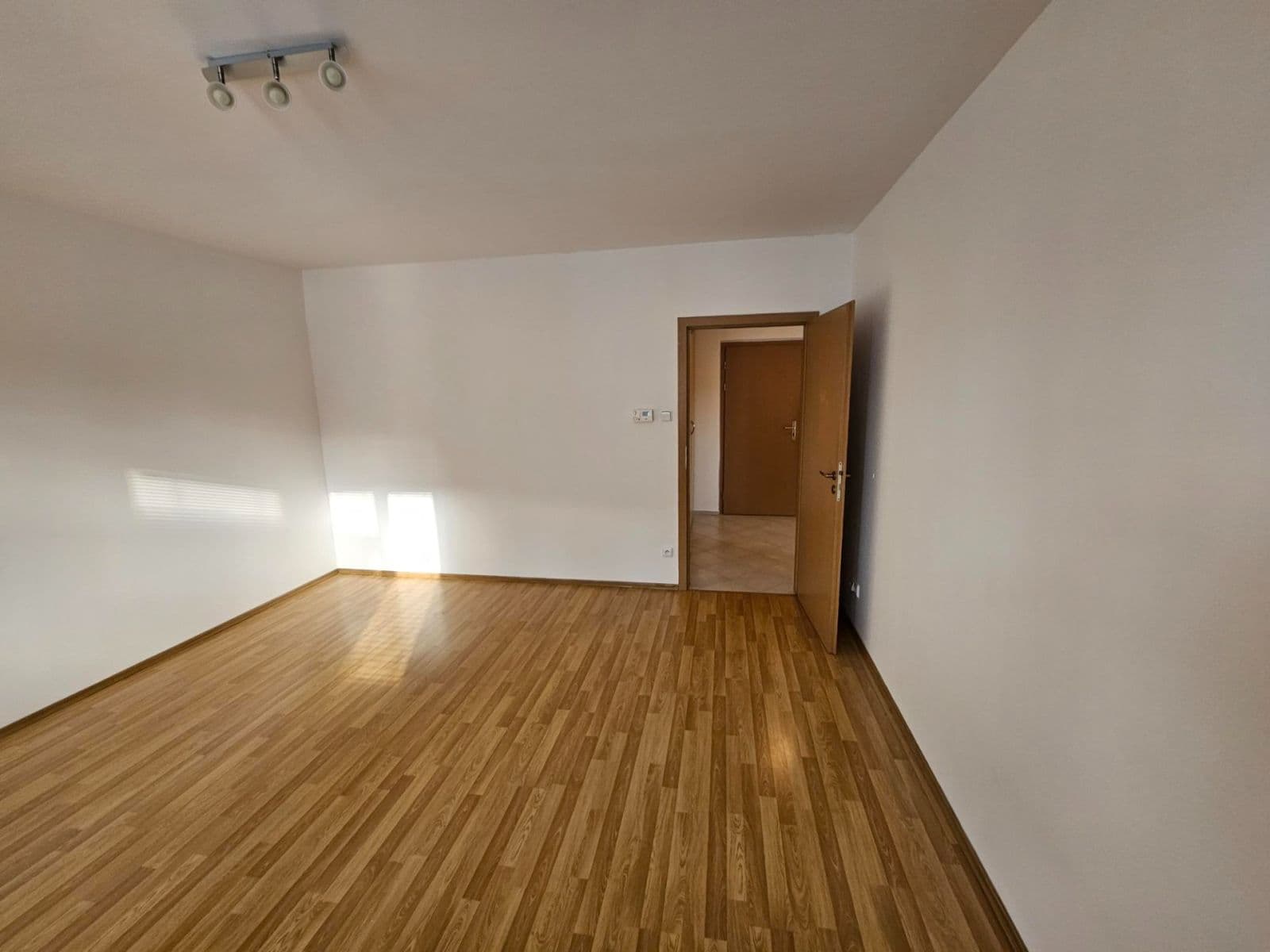 Prenájom bytu 2-izbový 52 m², nám. Svobody, Úvaly, Středočeský kraj Prenájom bytu 2-izbový 52 m², nám. Svobody, Úvaly, Středočeský kraj