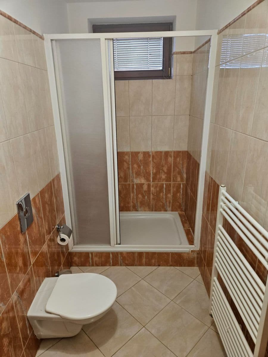 Prenájom bytu 2-izbový 52 m², nám. Svobody, Úvaly, Středočeský kraj Prenájom bytu 2-izbový 52 m², nám. Svobody, Úvaly, Středočeský kraj