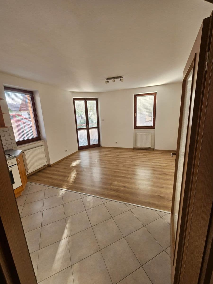 Prenájom bytu 2-izbový 52 m², nám. Svobody, Úvaly, Středočeský kraj Prenájom bytu 2-izbový 52 m², nám. Svobody, Úvaly, Středočeský kraj