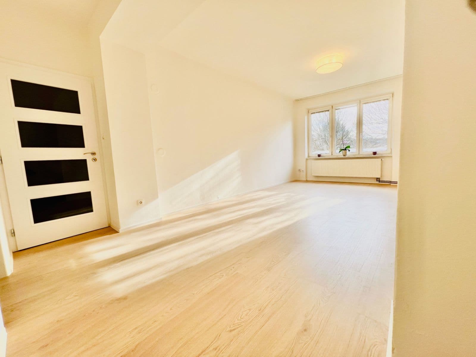 Prenájom bytu 2-izbový 51 m², Na Královkách, Kuřim, Jihomoravský kraj Prenájom bytu 2-izbový 51 m², Na Královkách, Kuřim, Jihomoravský kraj