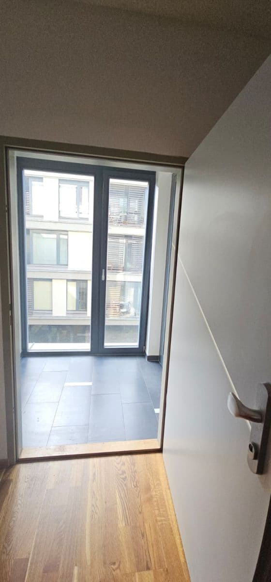 Prenájom bytu 2-izbový 63 m², Žitenická, Praha, Praha Prenájom bytu 2-izbový 63 m², Žitenická, Praha, Praha
