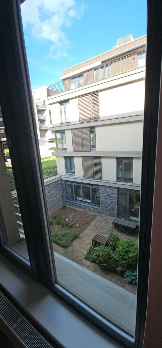 Prenájom bytu 2-izbový 63 m², Žitenická, Praha, Praha Prenájom bytu 2-izbový 63 m², Žitenická, Praha, Praha