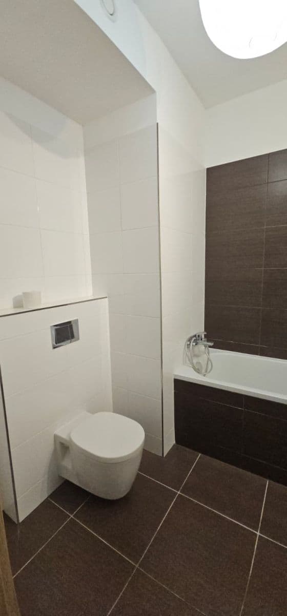 Prenájom bytu 2-izbový 63 m², Žitenická, Praha, Praha Prenájom bytu 2-izbový 63 m², Žitenická, Praha, Praha