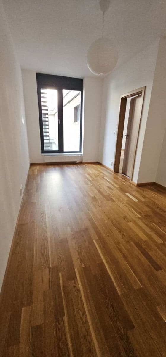 Prenájom bytu 2-izbový 63 m², Žitenická, Praha, Praha Prenájom bytu 2-izbový 63 m², Žitenická, Praha, Praha
