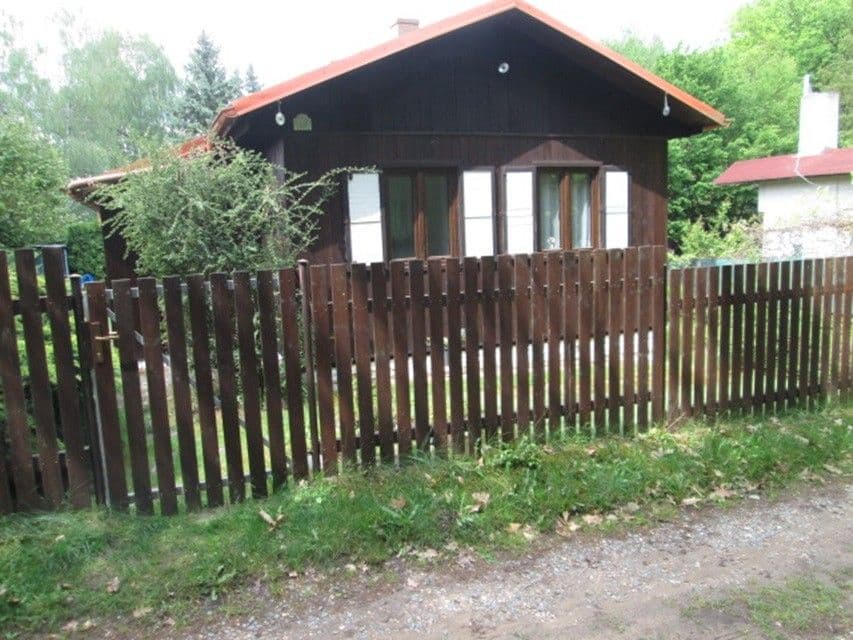Predaj rekreačného objektu 47 m², pozemek 423 m², Přelouč, Pardubický kraj Predaj rekreačného objektu 47 m², pozemek 423 m², Přelouč, Pardubický kraj