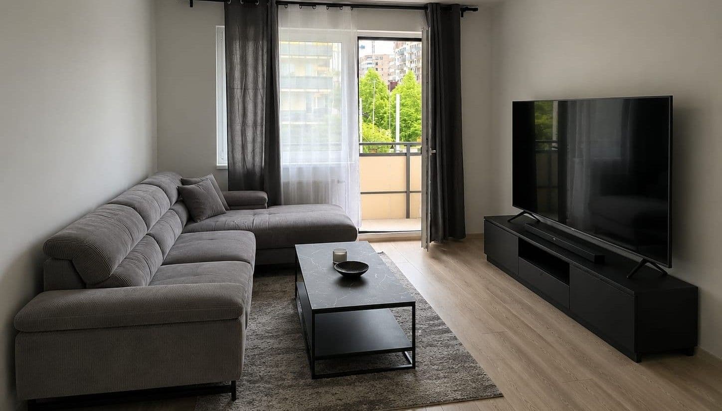 Prenájom bytu 3-izbový 73 m², Fabiánové, Praha, Praha Prenájom bytu 3-izbový 73 m², Fabiánové, Praha, Praha