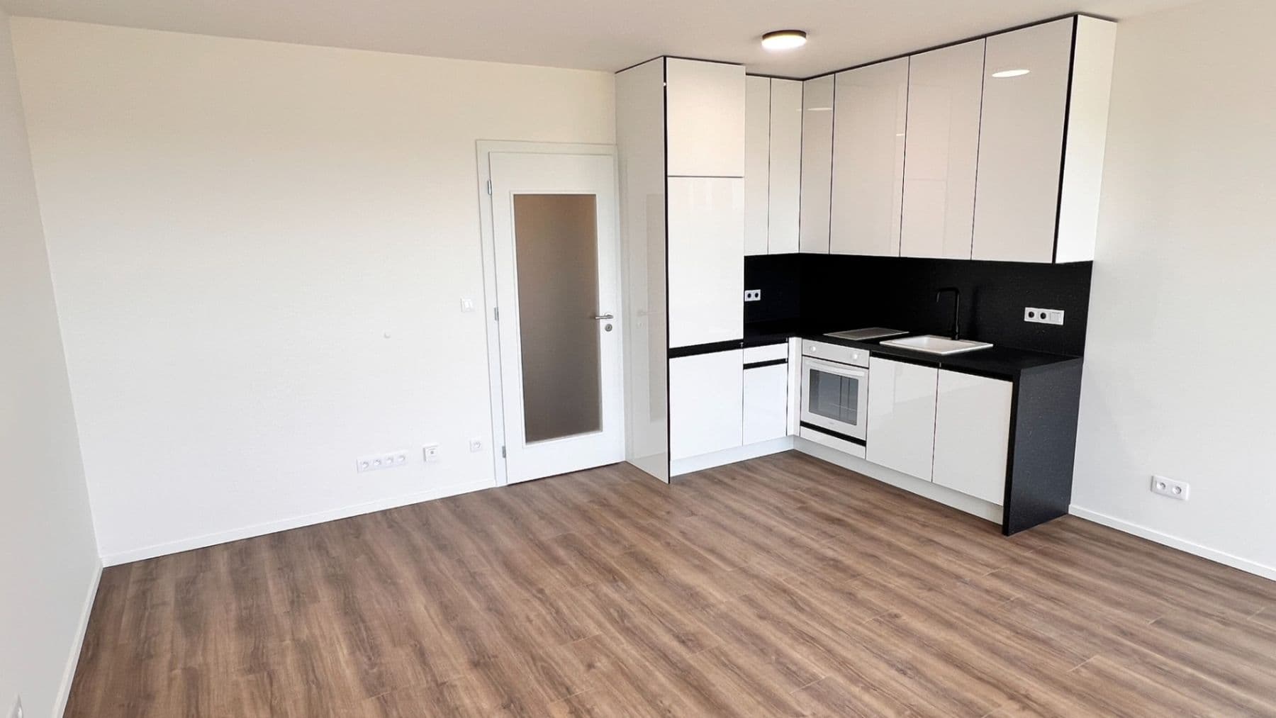 Prenájom bytu 1-izbový 39 m², Arnošta Valenty, Praha, Praha Prenájom bytu 1-izbový 39 m², Arnošta Valenty, Praha, Praha