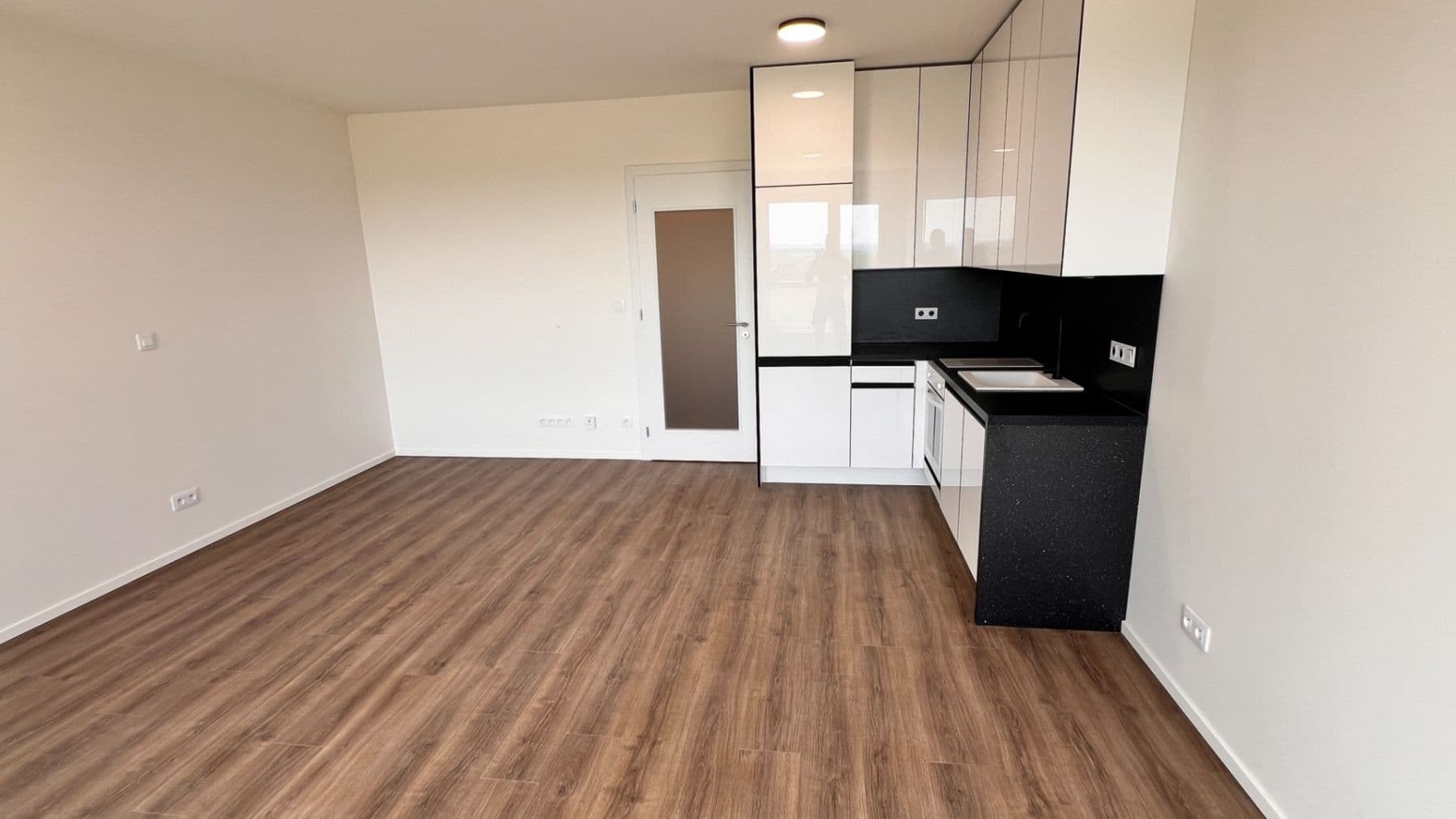 Prenájom bytu 1-izbový 39 m², Arnošta Valenty, Praha, Praha Prenájom bytu 1-izbový 39 m², Arnošta Valenty, Praha, Praha